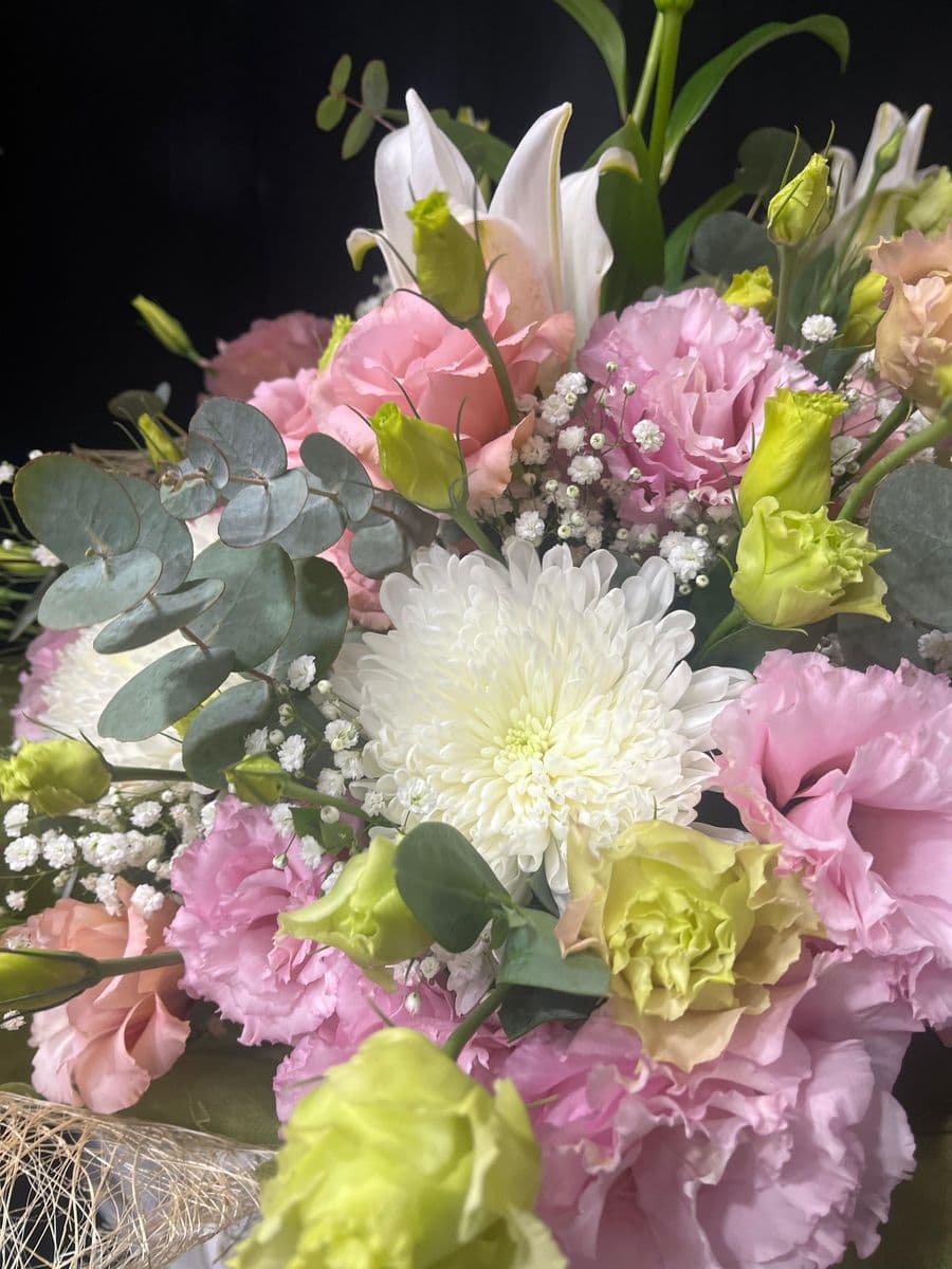 Abakalı Lisyantus Ve Çikolata - Küçük Görsel 2