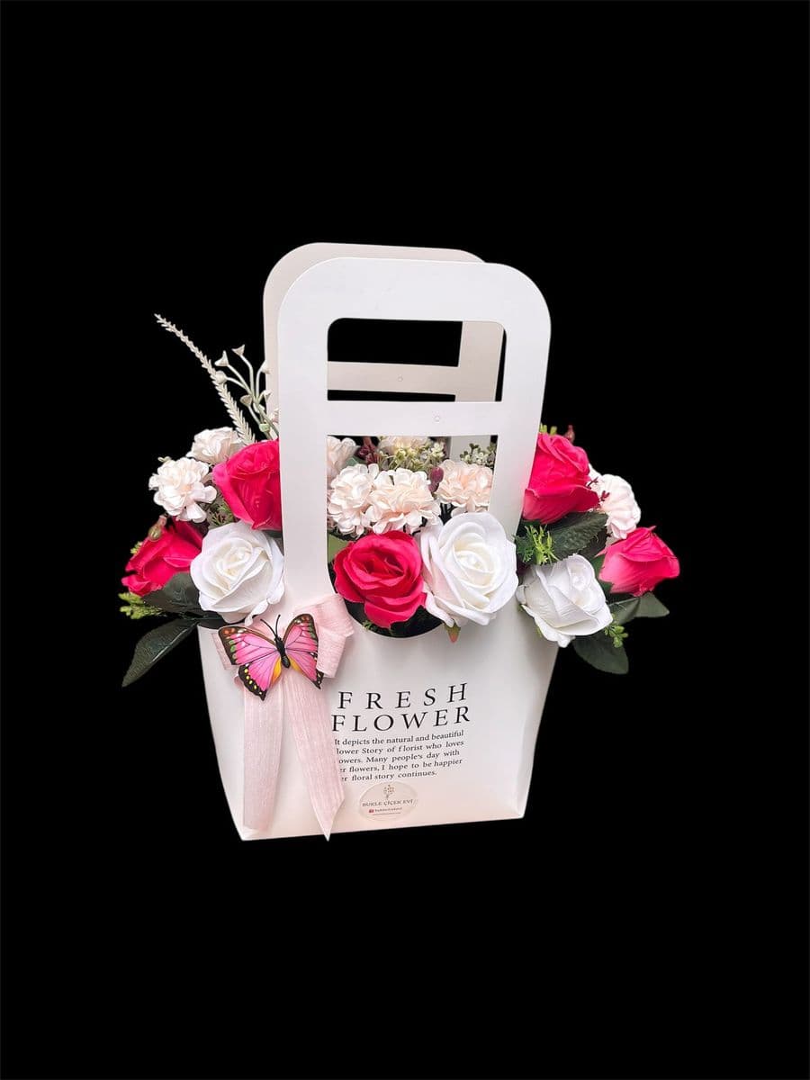 Çantada Yapay Güzellik - Görsel 1