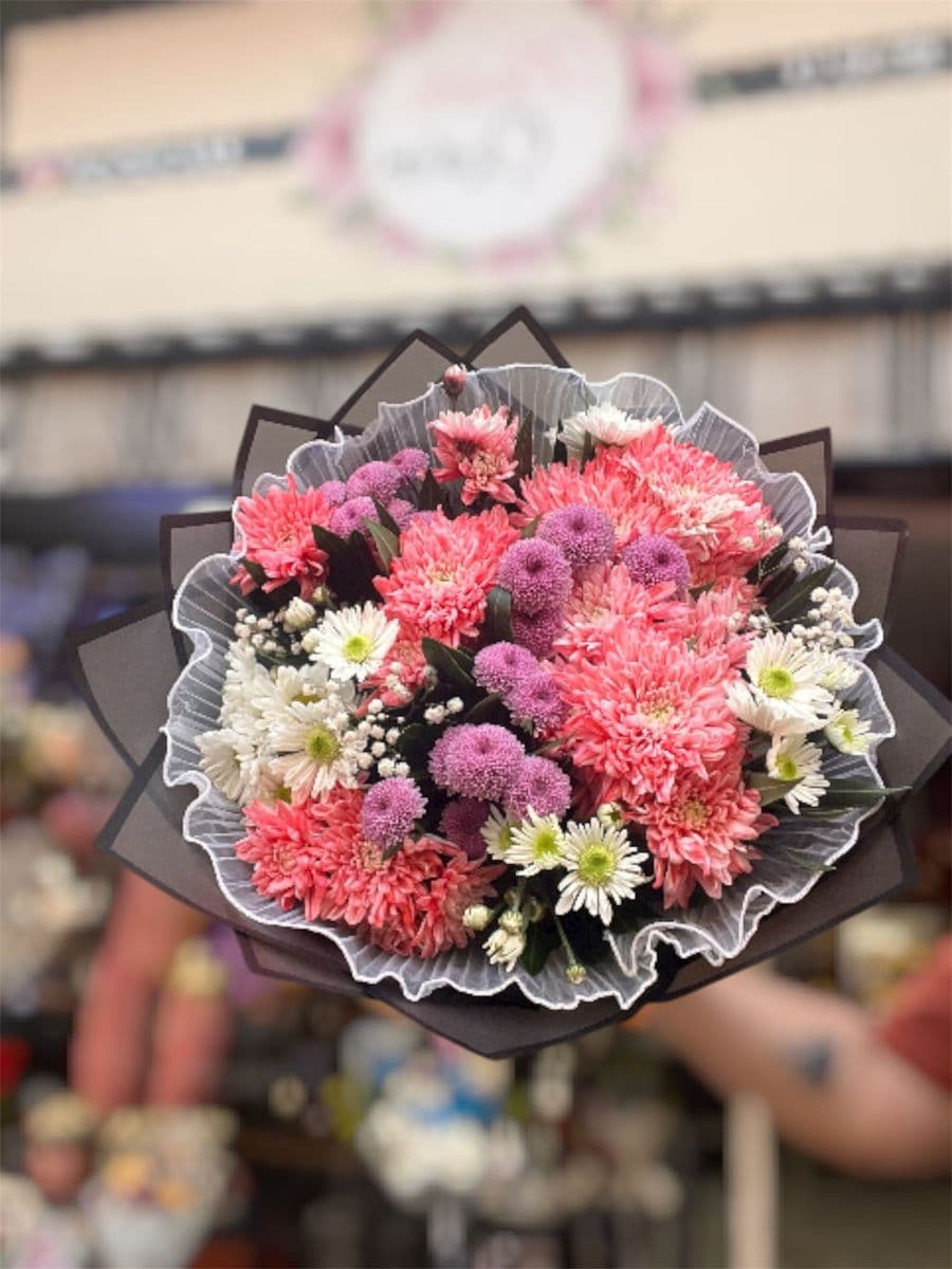 Tül Detaylı Büyük Kasımpatı Buketi