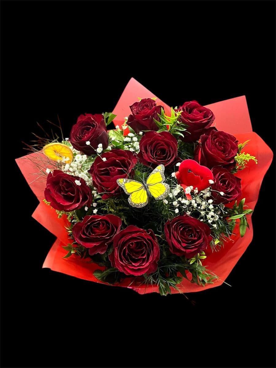 Kırmızı Jelatinde 11 Gül Buketi