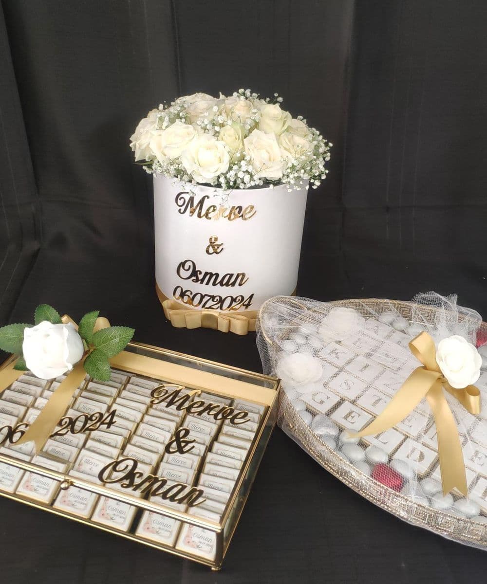 Beyaz Kutuda Canlı Beyaz Gül 3 Lü Set - Görsel 1