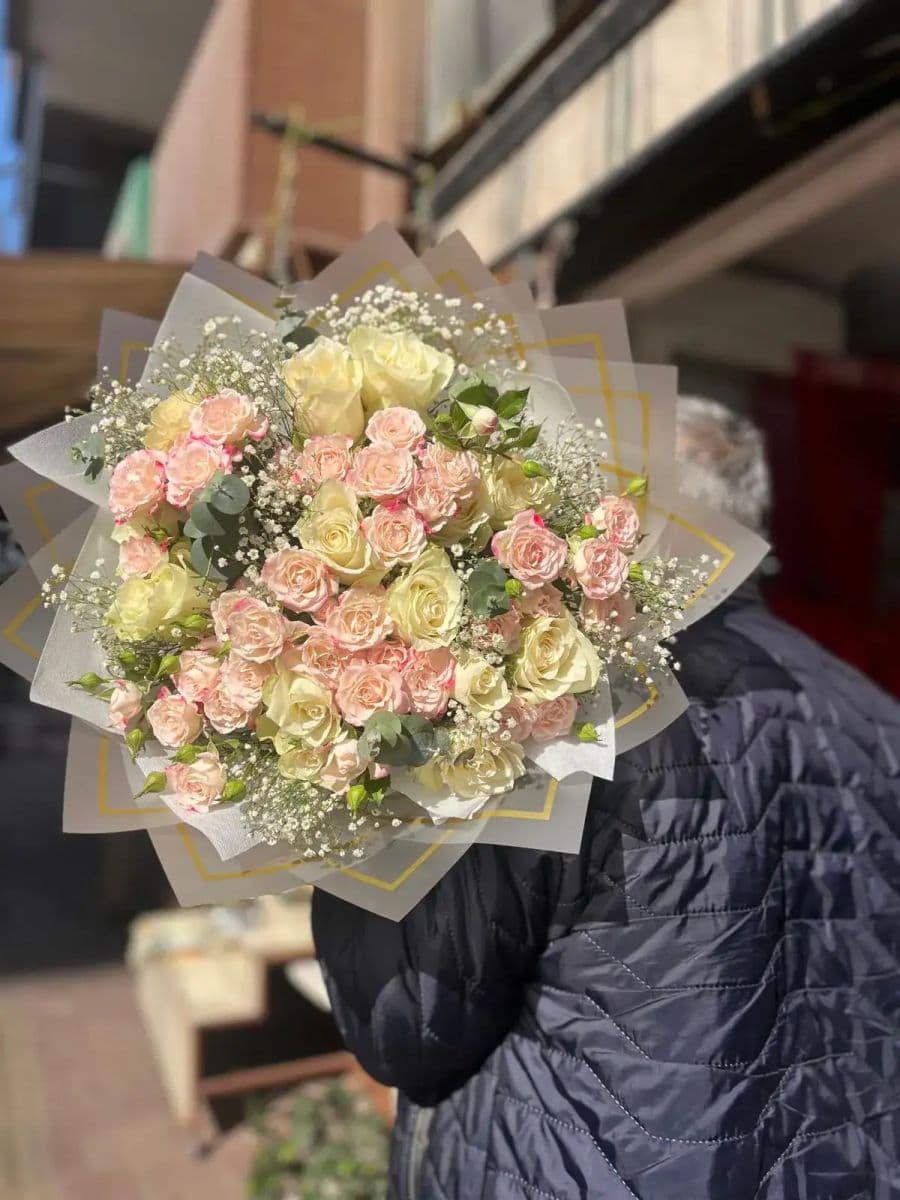 Kucak Dolusu Gül Buketi