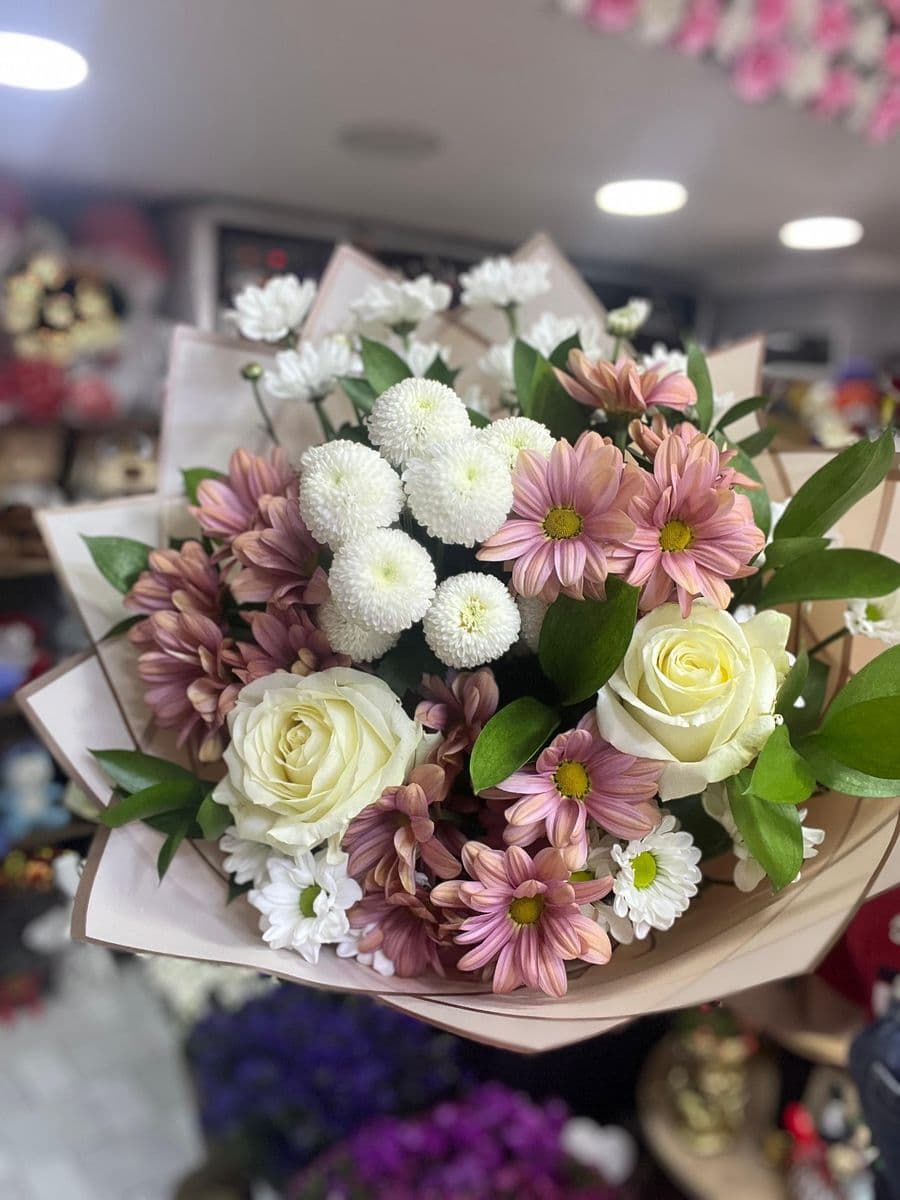 Soft Tonlarda Beyaz Güllü Krizantem - Küçük Görsel 3