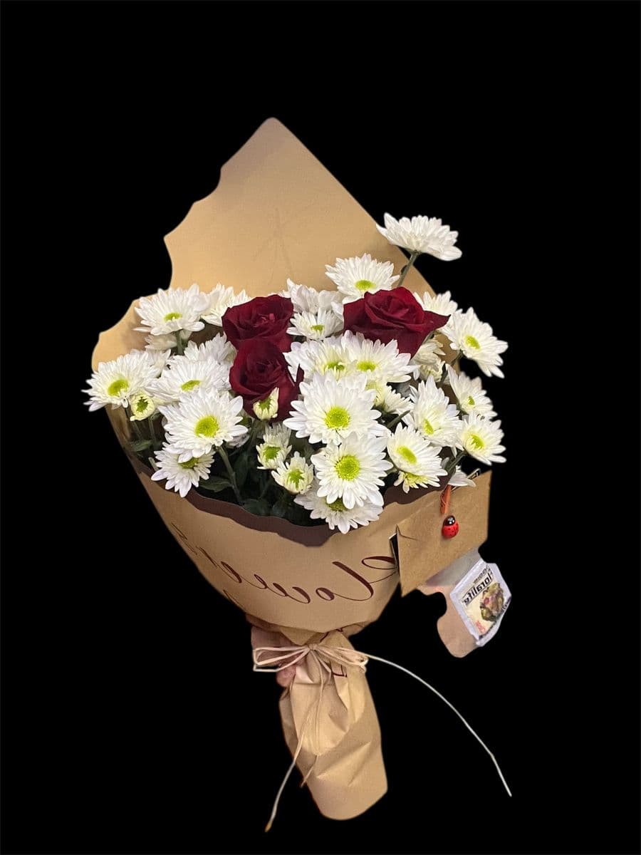 Yanık Kağıtta Gül Ve Papatya 