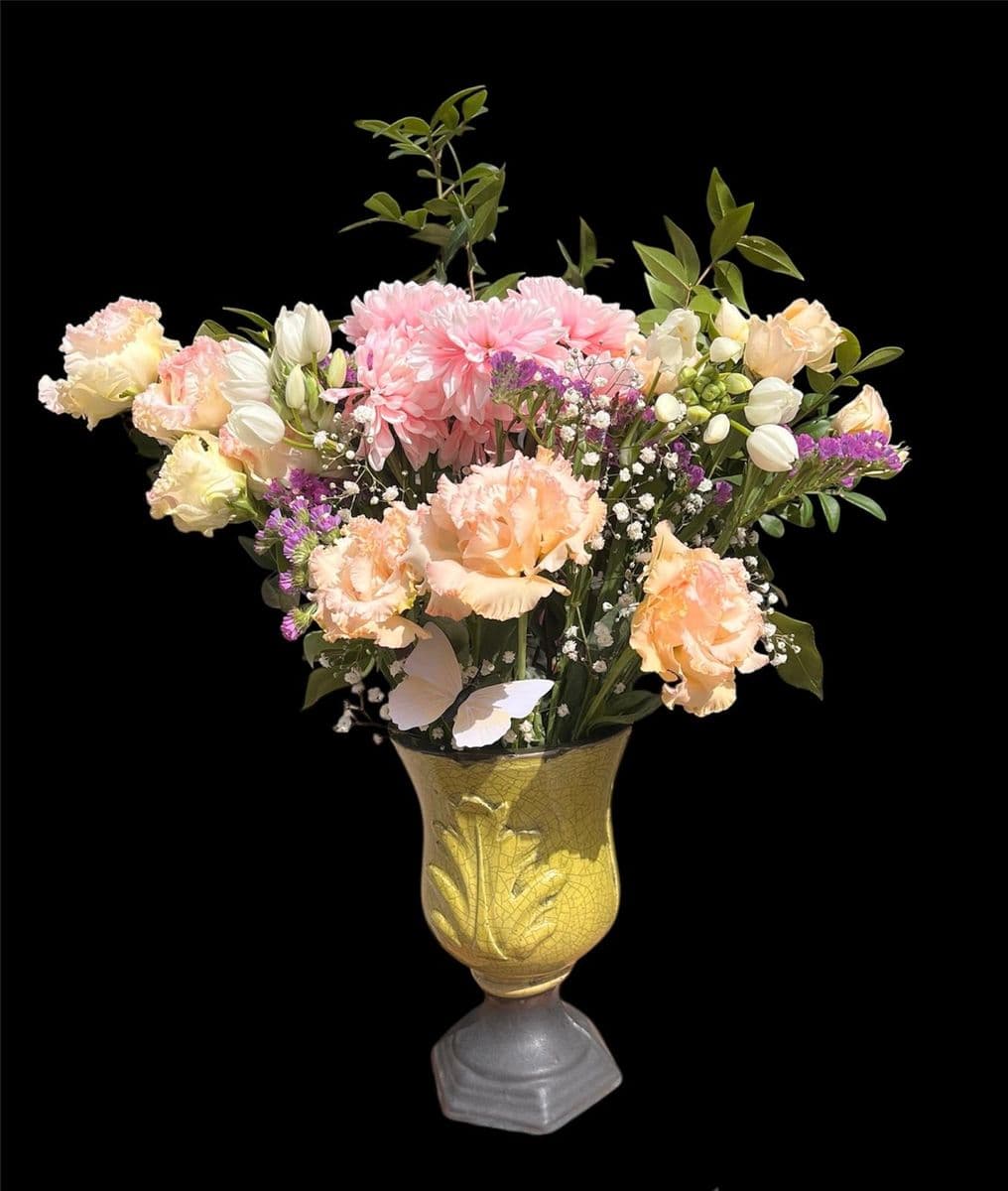 Dekoratif Vazoda Şık Canlı Çiçek Aranjman  - Görsel 1