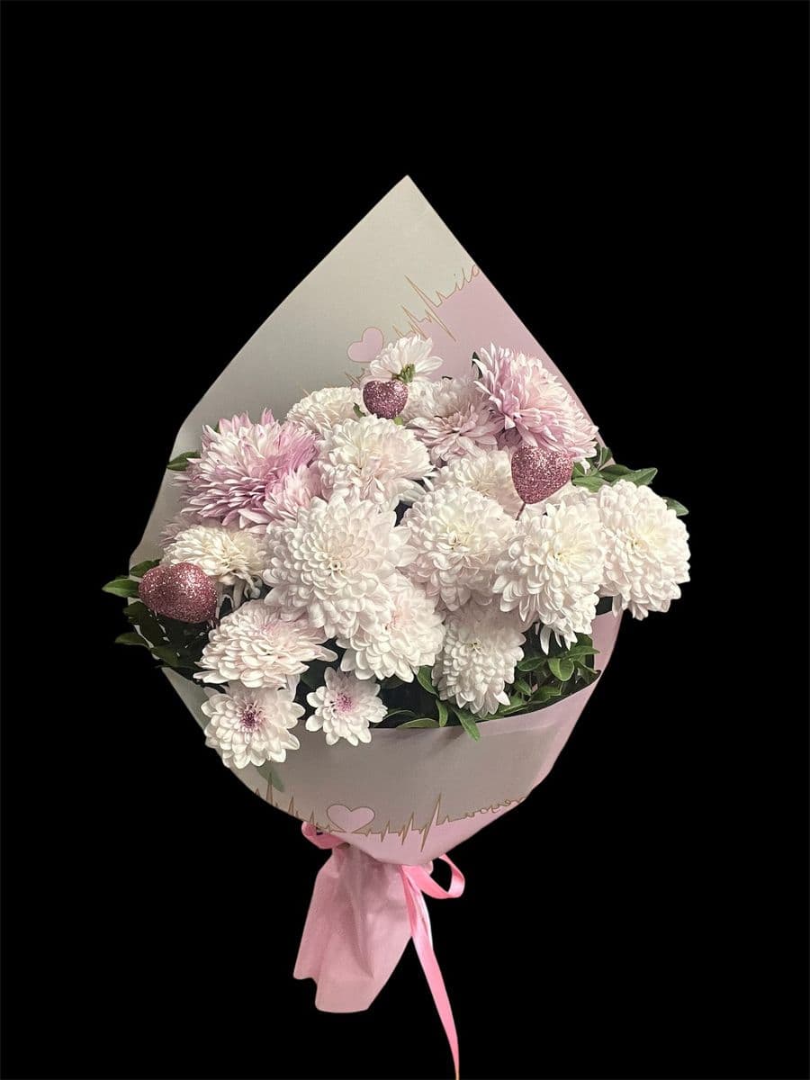 Kalp Detaylı Ponpon Güzeli - Görsel 1