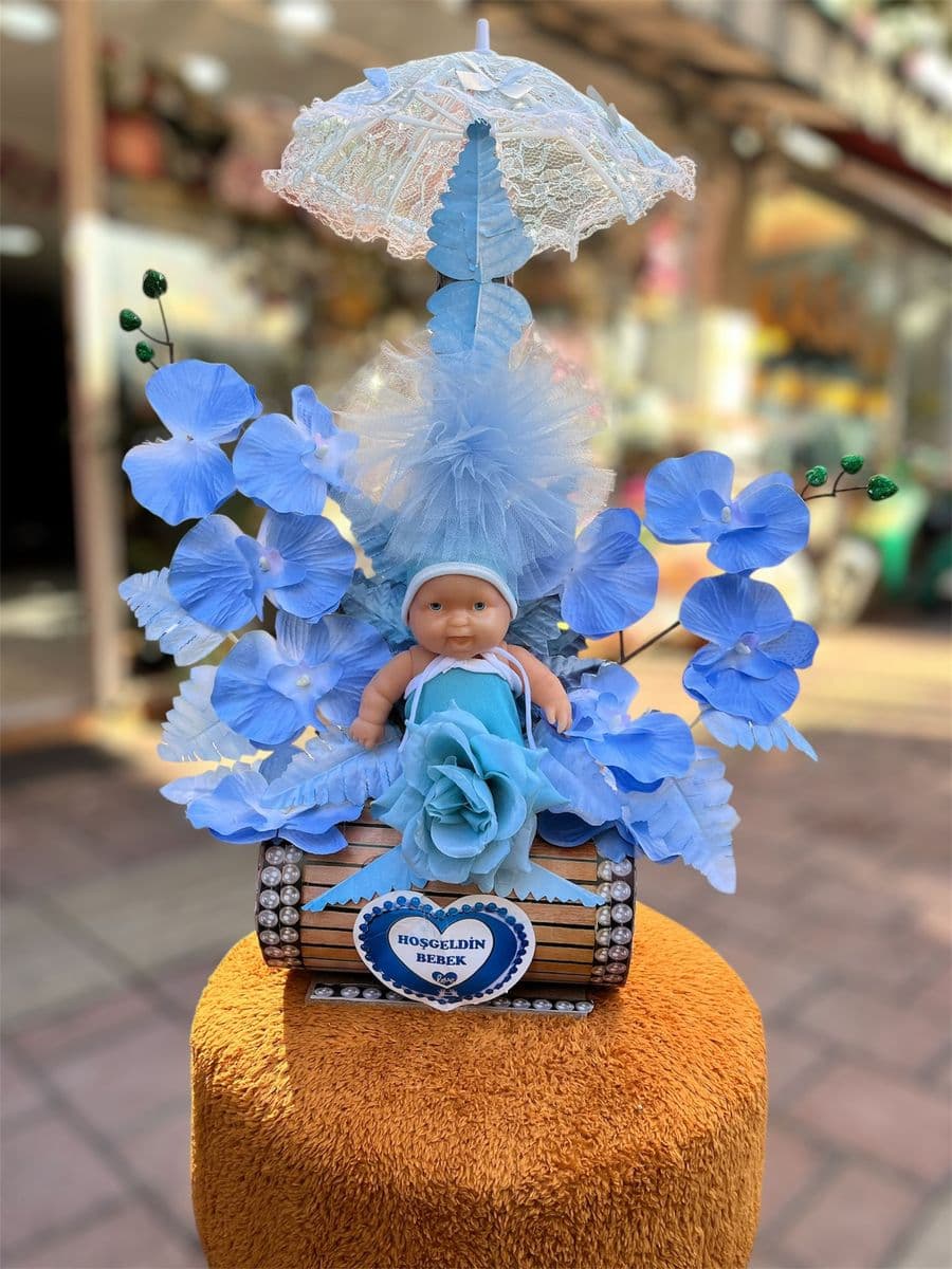 Ahşap Kutuda Hoşgeldin Bebek