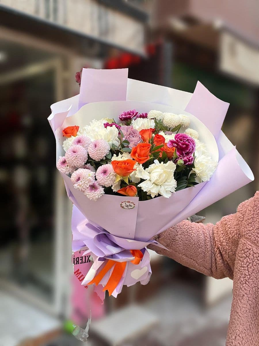 Lila Kağıtta Ponponlu Güzellik - Küçük Görsel 2