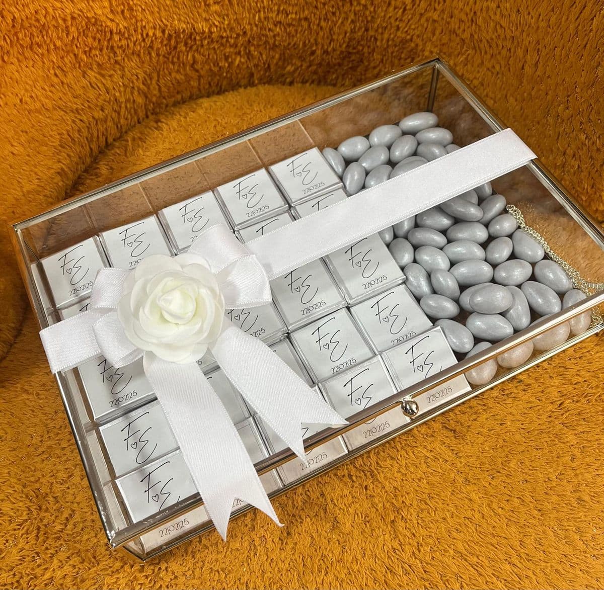 Gümüş Badem Şekerli Çikolata