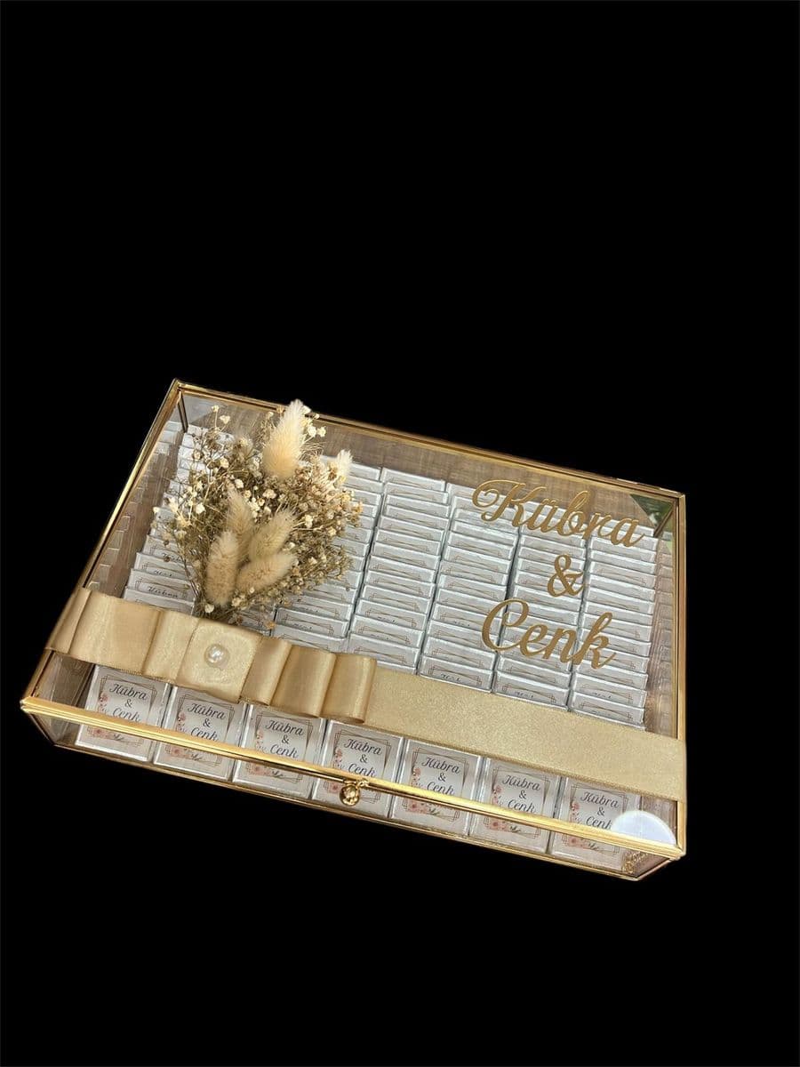 Beyaz Kurdelalı Gold Büyük Kutuda Çikolata - Küçük Görsel 5