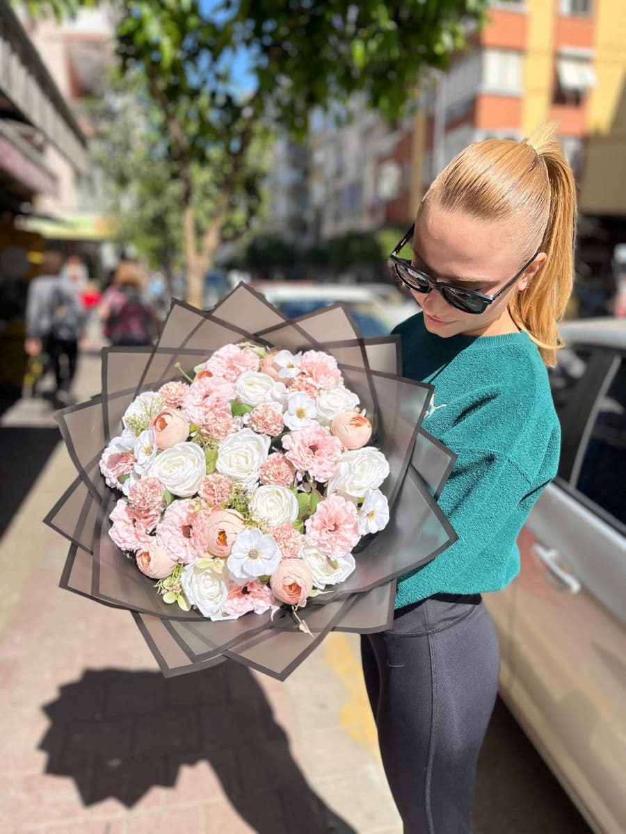 Yapay Karışık Güzellik Ve Çikolata - Küçük Görsel 2