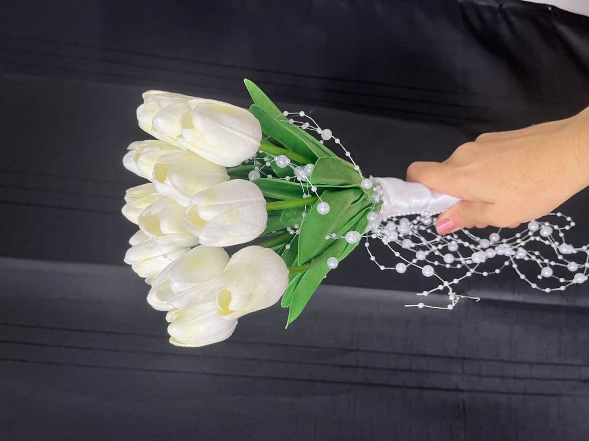 İncili Model Islak Lale