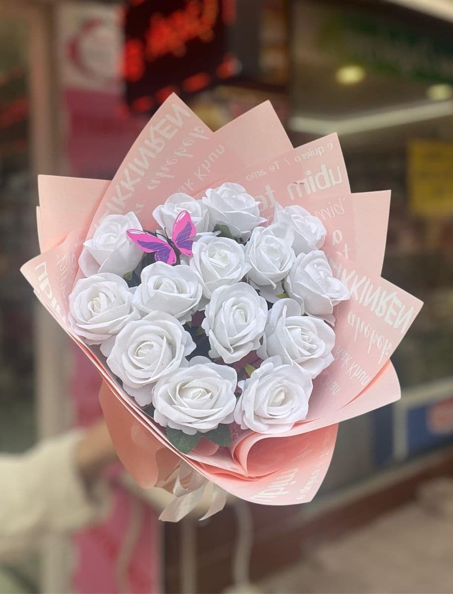 Yapay Beyaz Gül Zerafeti - Görsel 1