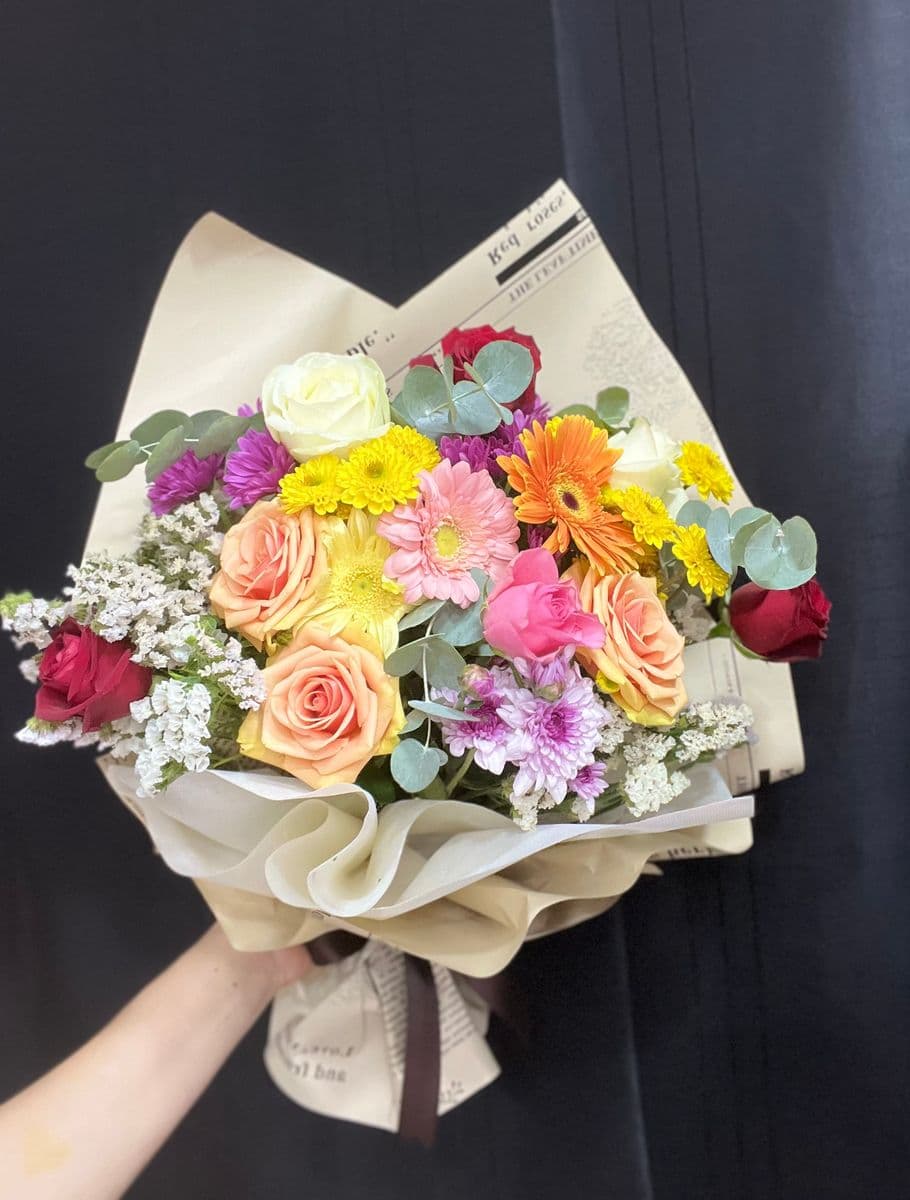 Soft Renklerde Güllü Bahar