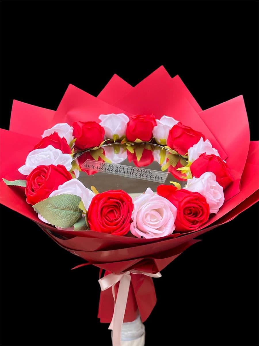 Kırmızı Aynalı Buket