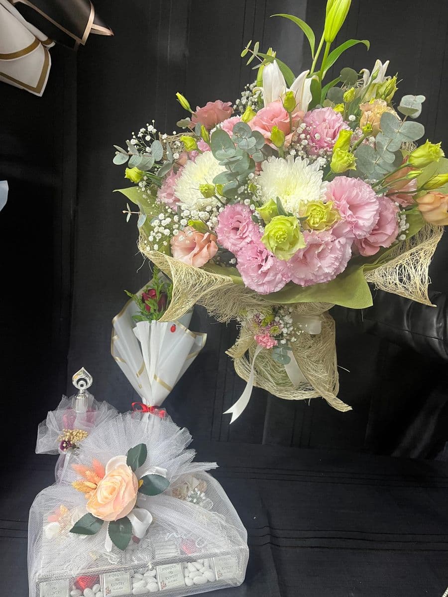 Abakalı Lisyantus Ve Çikolata